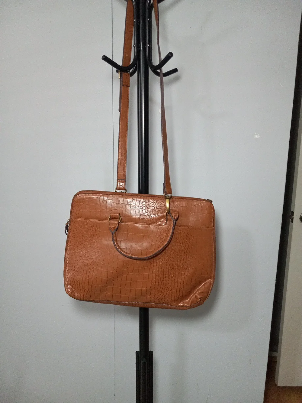 Bueno Tan Croc-Embossed Laptop Business Tote Shouldet Trap NWT